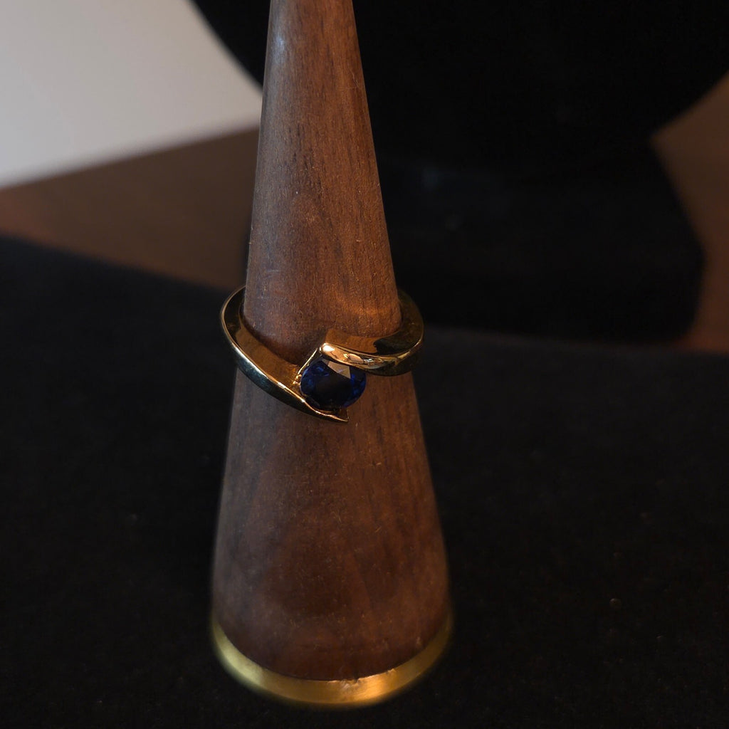 Vintage 14K HGE LIND Round Bypass Sapphire Size 7 Ring