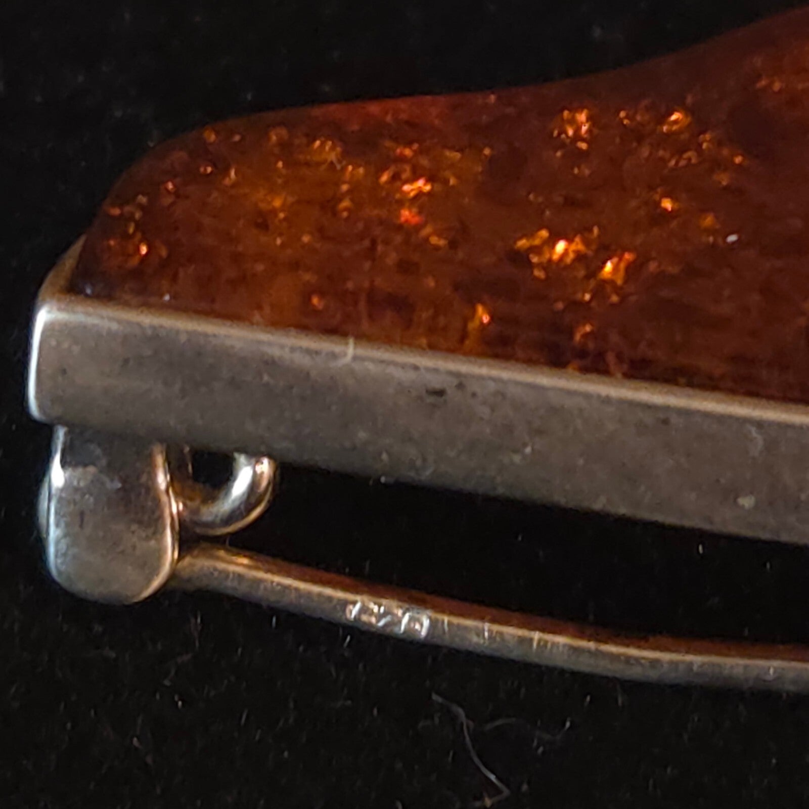 Valerio 888 Sterling Silver and Cognac Baltic Amber Grand Piano Pin