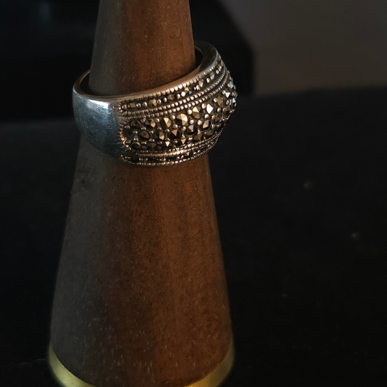 Vintage Size 7 Art Deco Sterling Silver Marcasite Band Ring