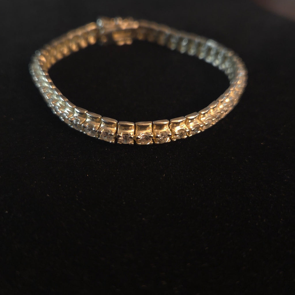 Vintage 7 1/2" Sterling Silver Tennis Bracelet
