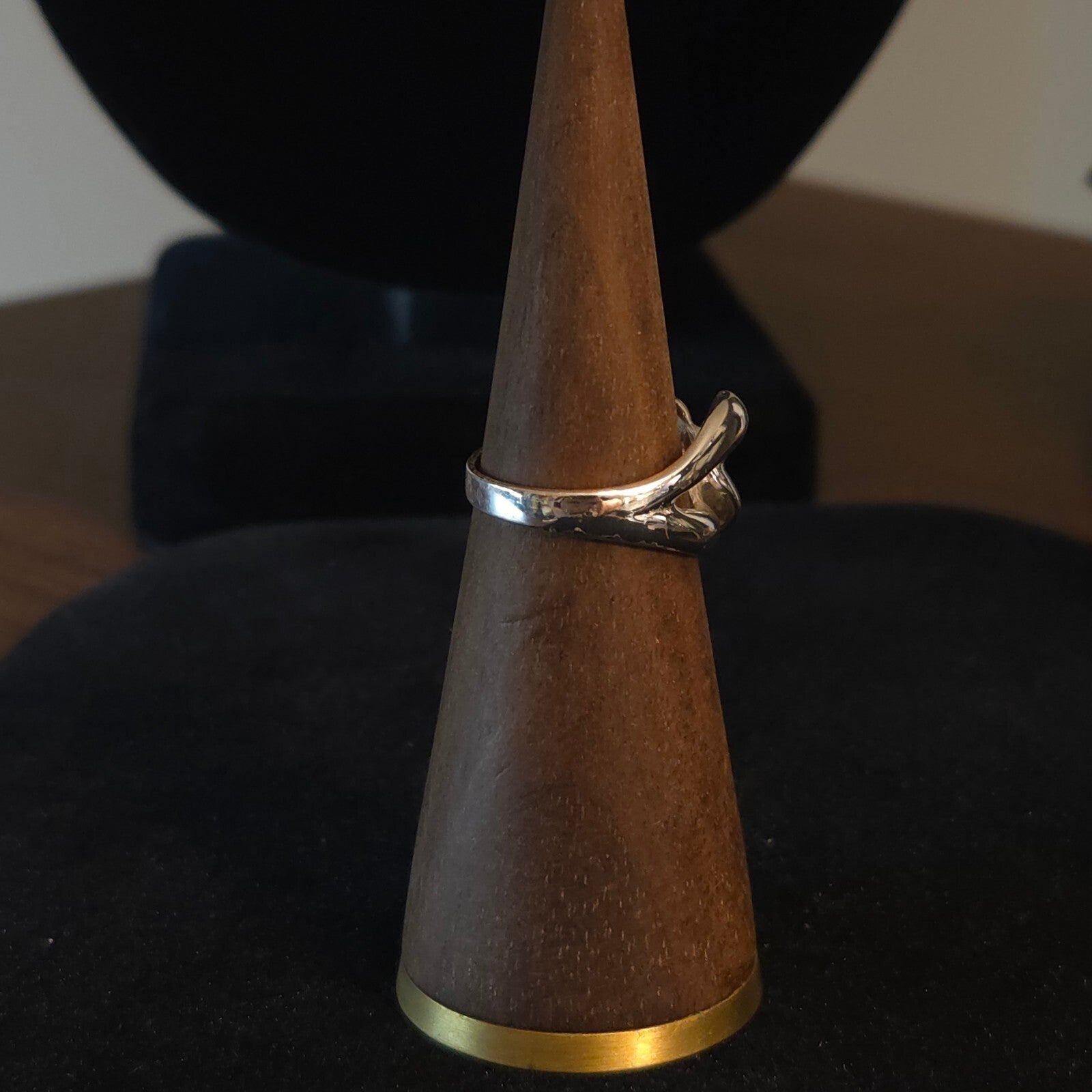 Vintage Size 7 Sterling Silver Interlocking Knot Ring