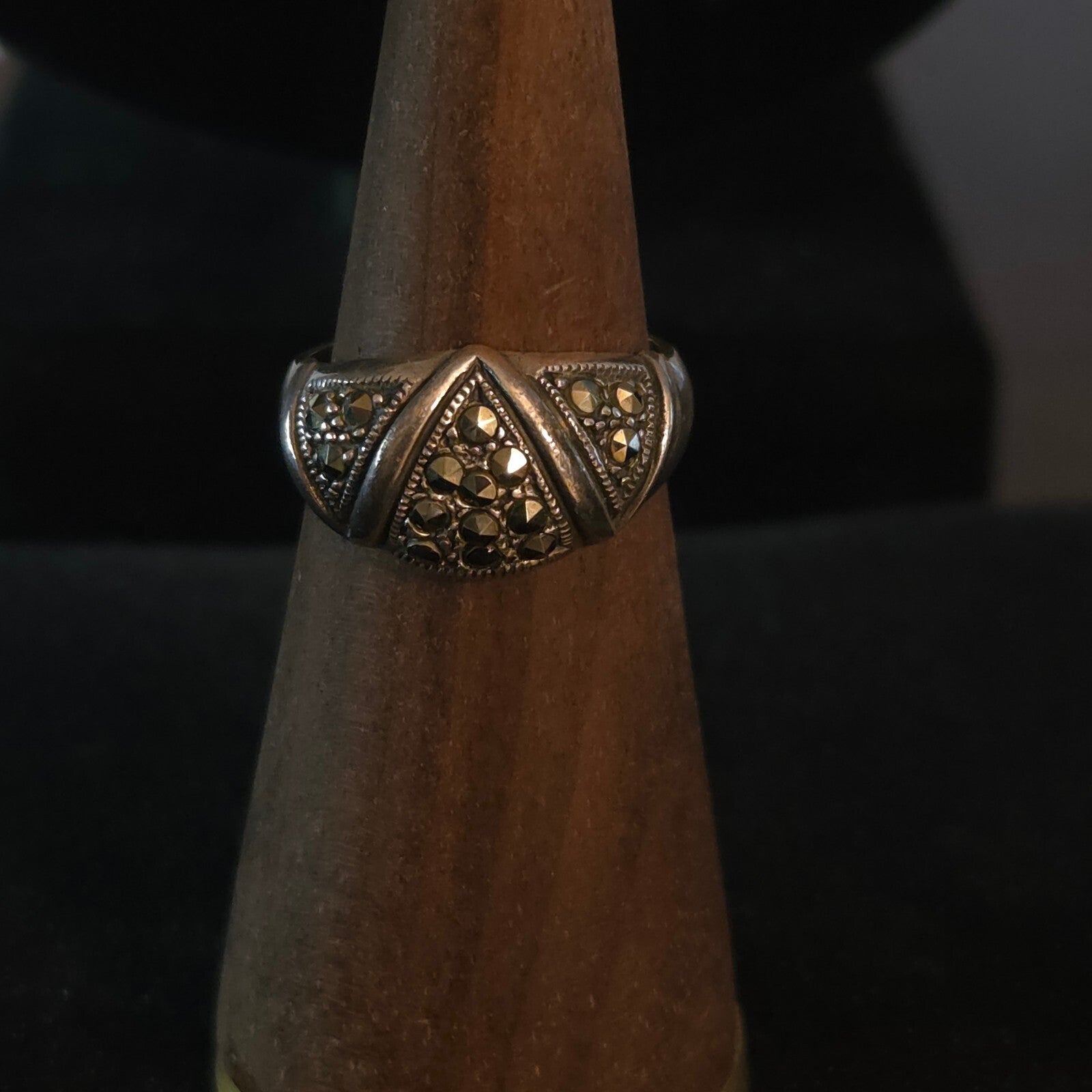Vintage Art Deco Sterling Silver V-Shspe Marcasite Ring