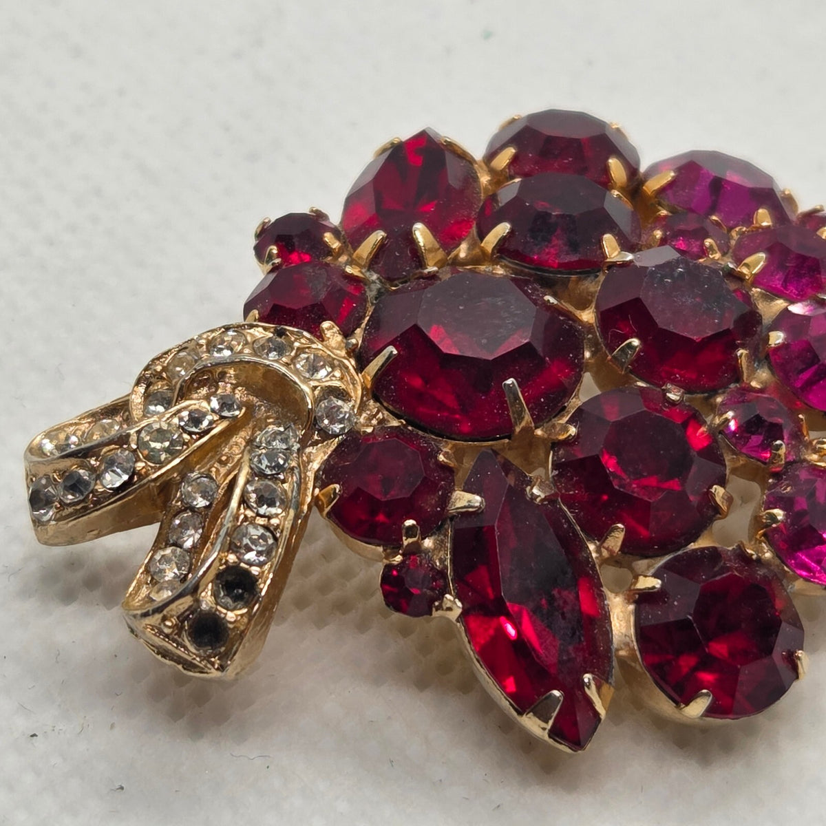Vintage Gold-Tone Purple and Pink Grapes Brooch