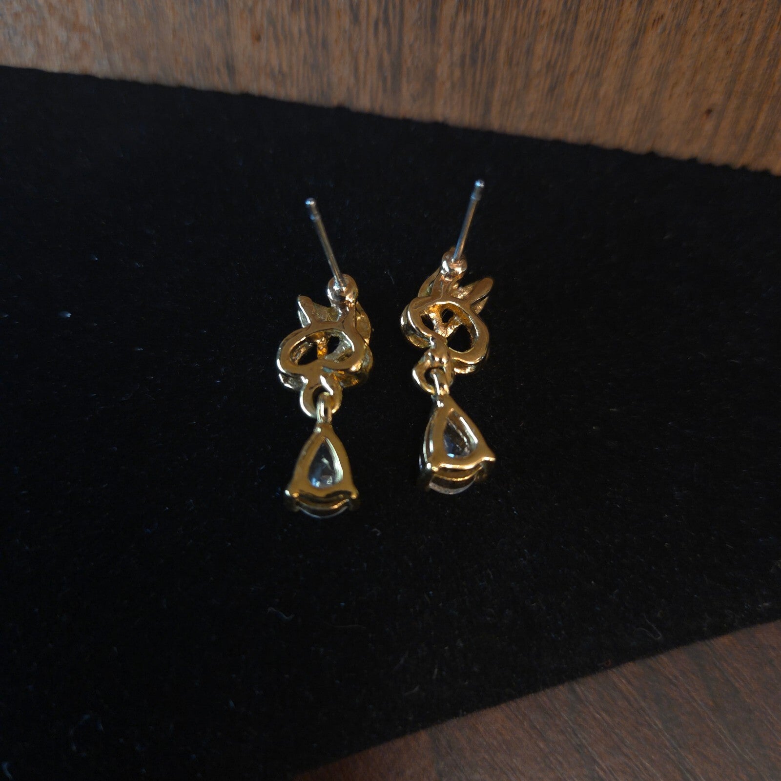 Vintage 14KT Plated Pear-Shaped Teardrop Earrings