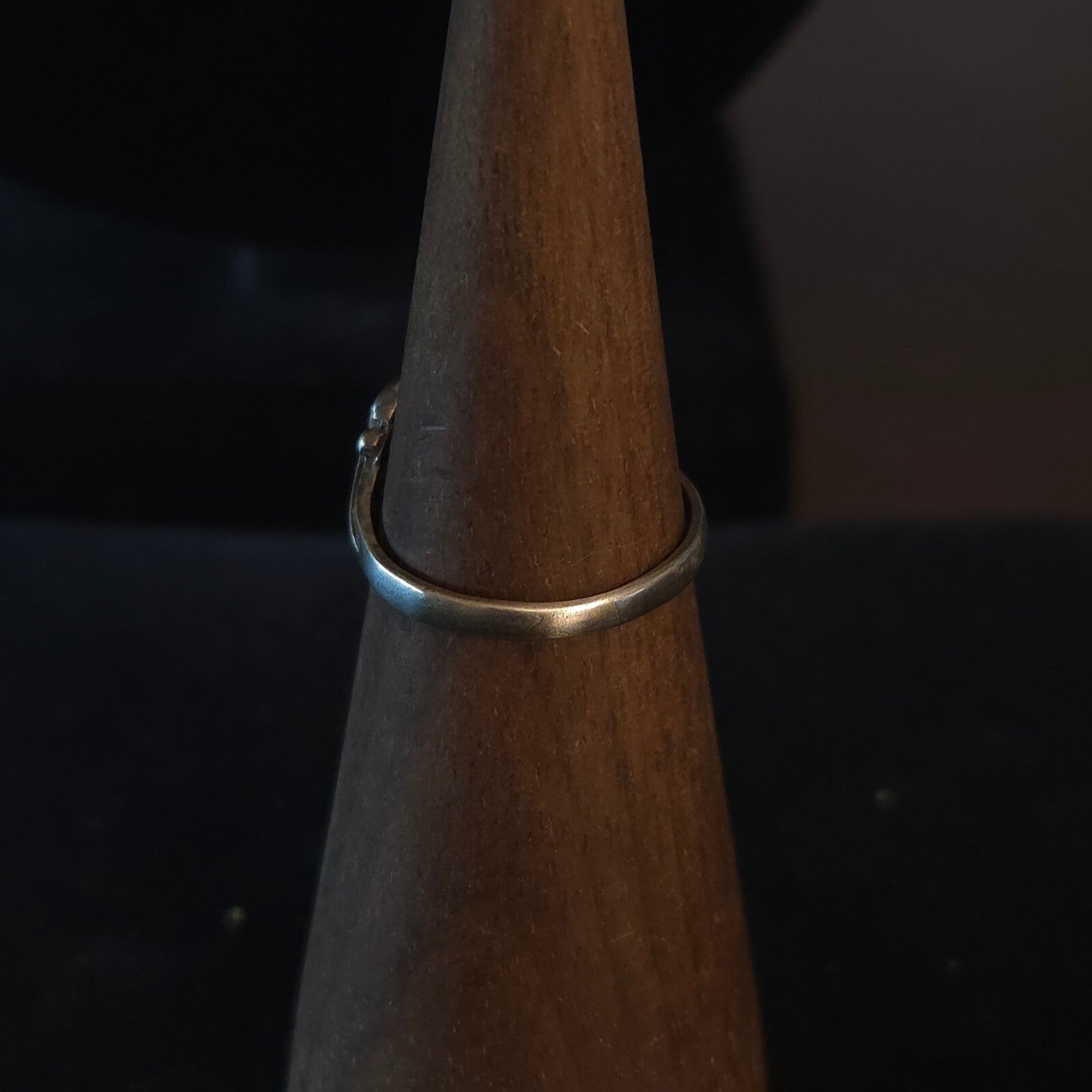 Vintage Size 7 Sterling Silver & Oval Black Tourmaline Ring