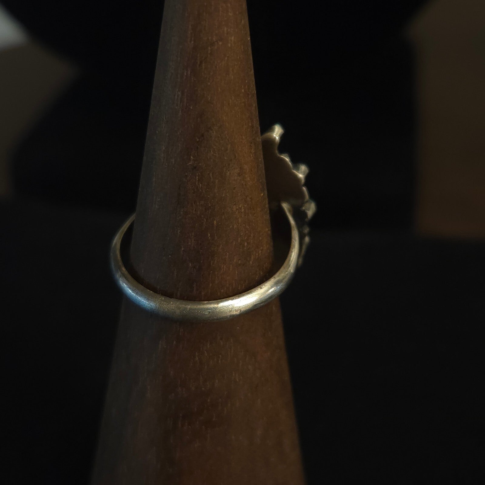 Vintage Size 6 C-R Zunie Turquoise Ring