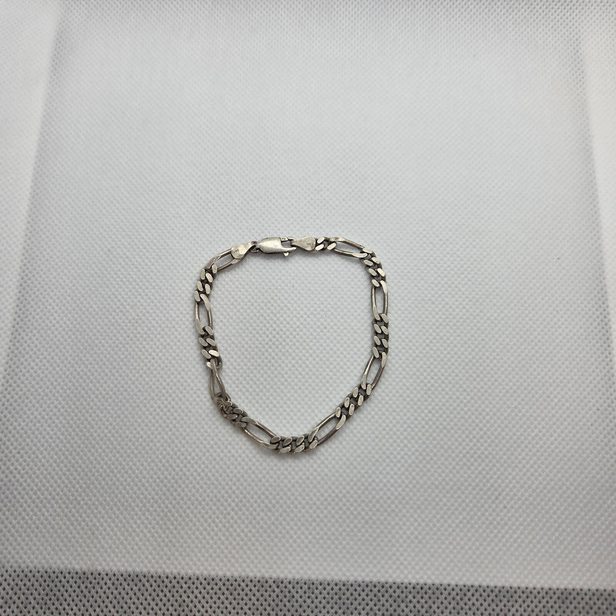 Vintage 7 3/4" Sterling Silver Figaro Link Chain Bracelet