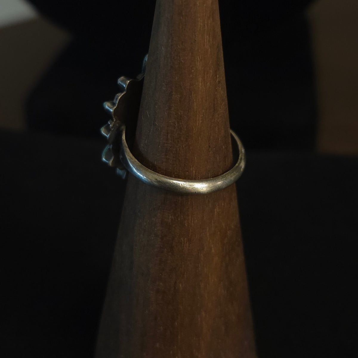 Vintage Size 6 C-R Zunie Turquoise Ring