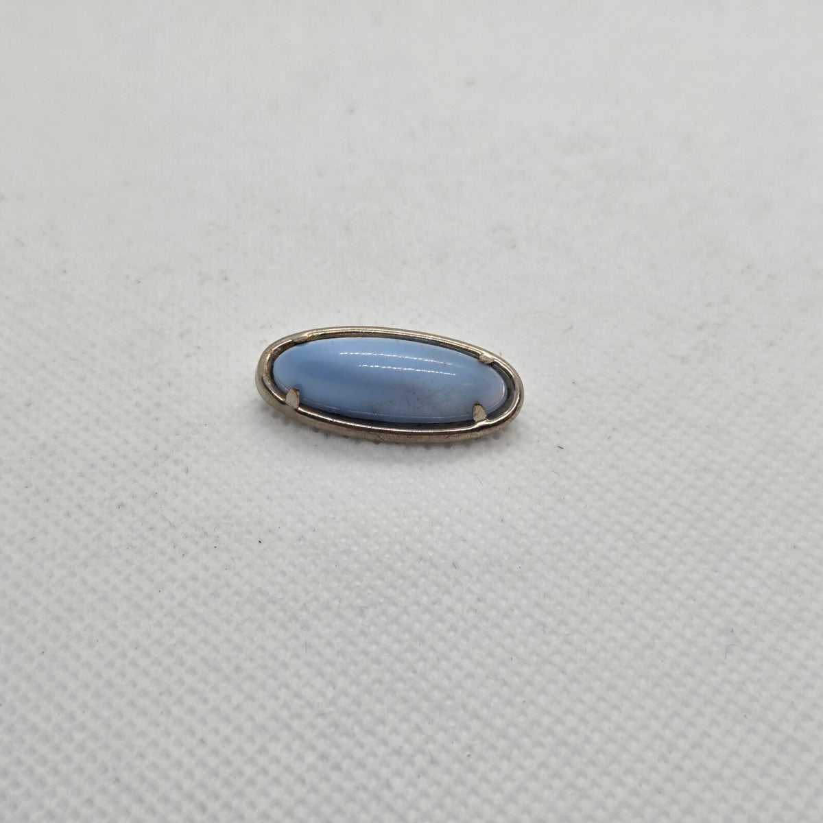 Vintage 1" Periwinkle Blue Oval Brooch