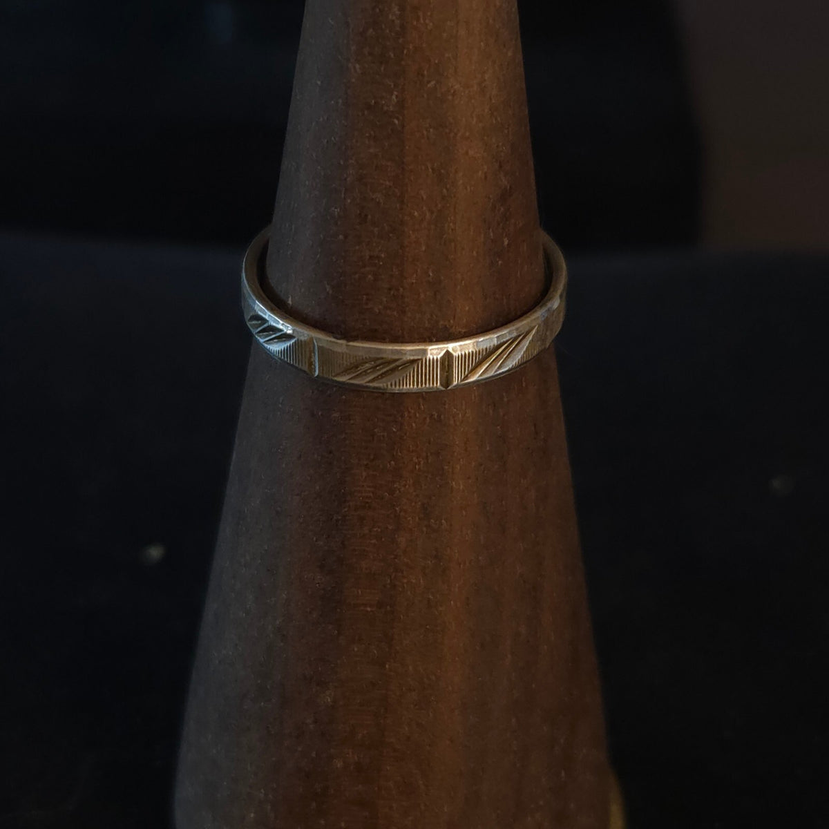 Vintage Size 7 Sterling Silver Aztec-Inspired Patterned Ring