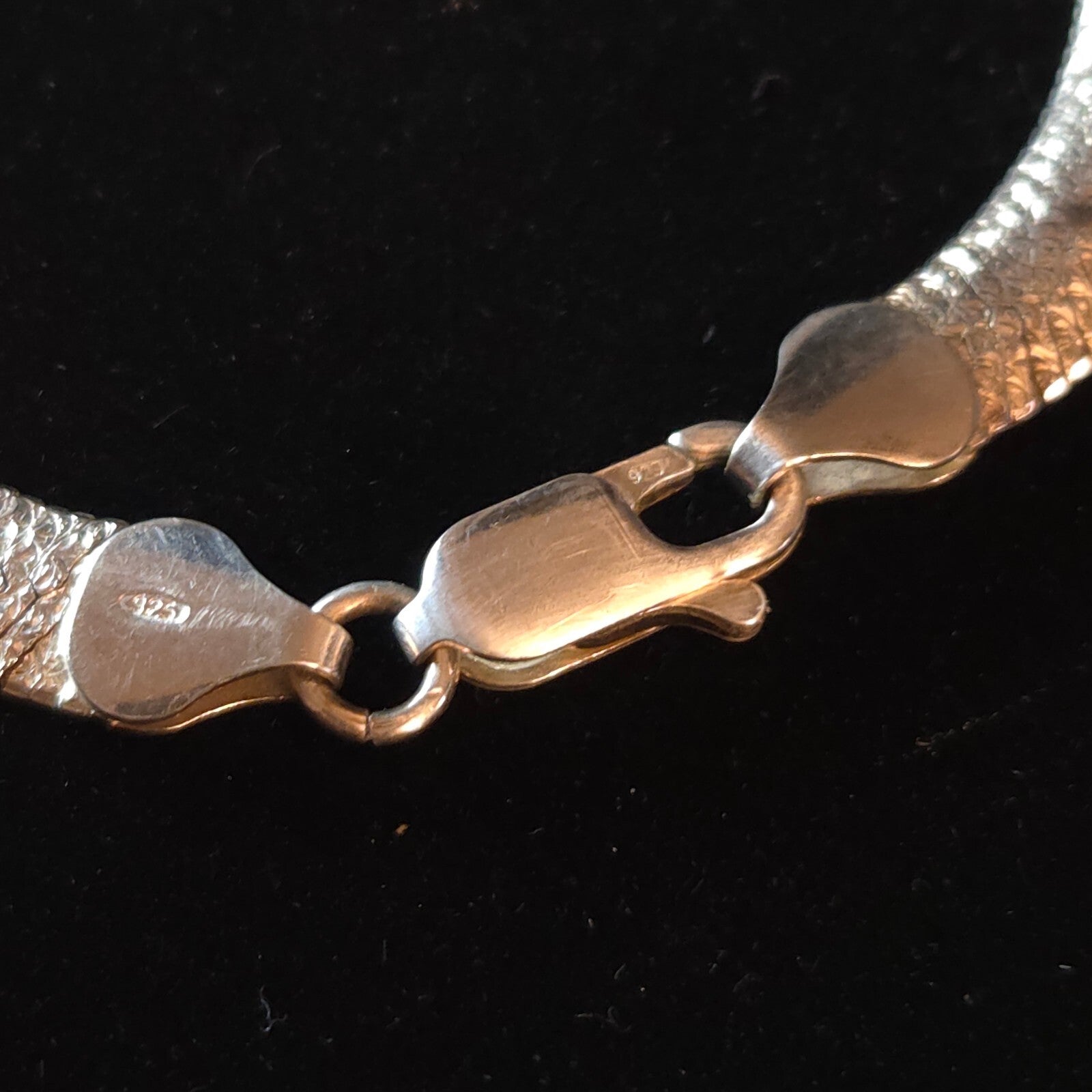 Vintage 7 1/4" Sterling Silver Textured Herringbone Bracelet