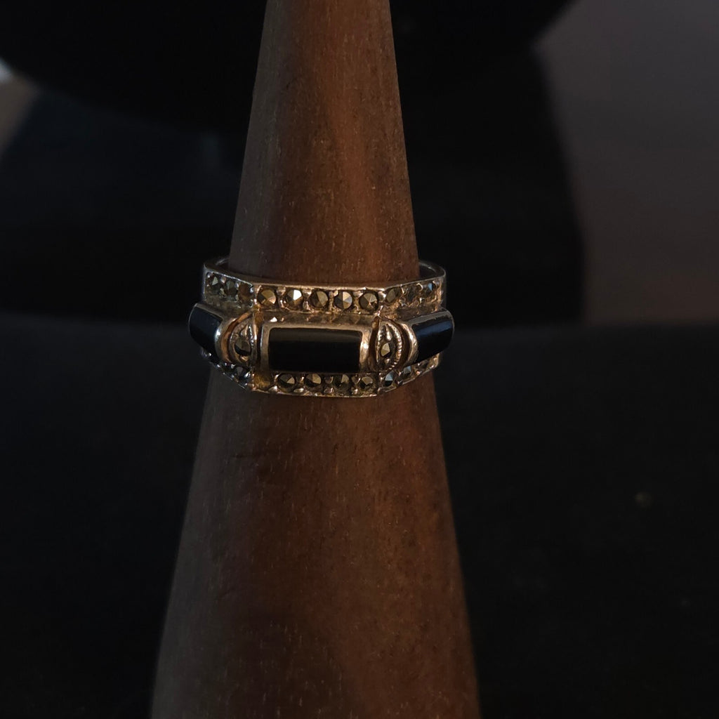 Vintage Size 7 Sterling Silver Rectangular Black Onyx Ring