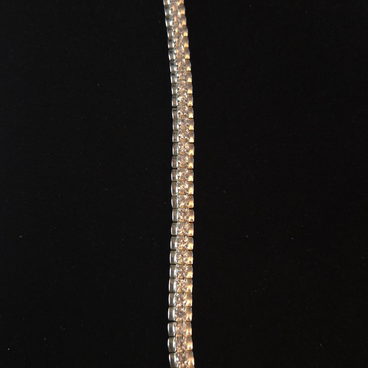 Vintage 7 1/2" Sterling Silver Tennis Bracelet