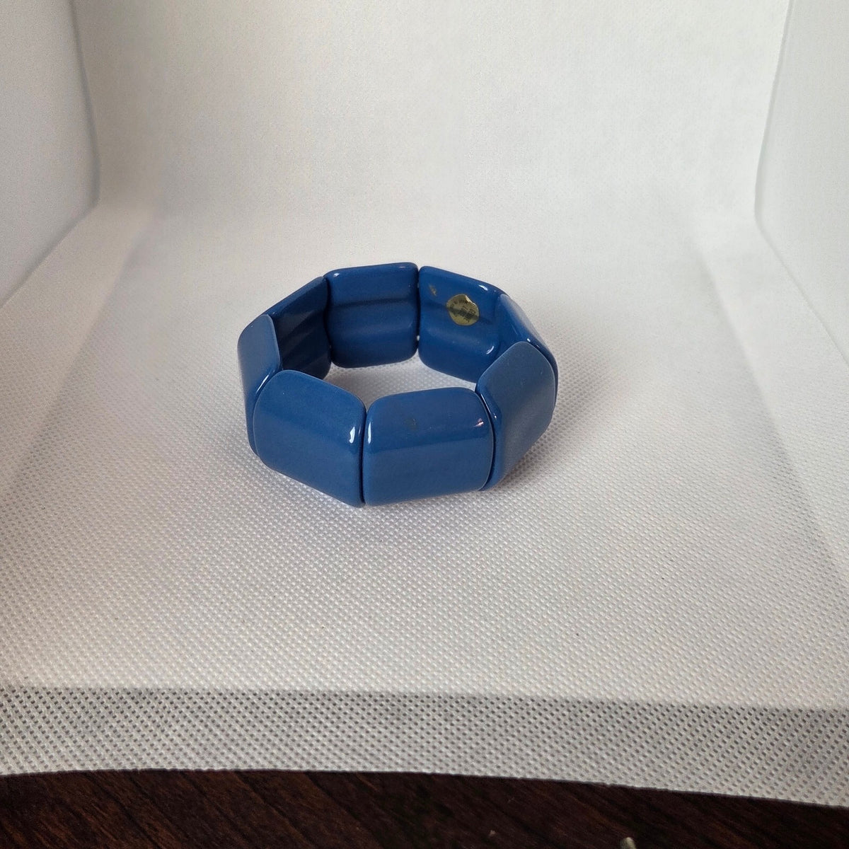 Vintage Glossy Blue Genuine Lucite Stretch Bracelet with Tag