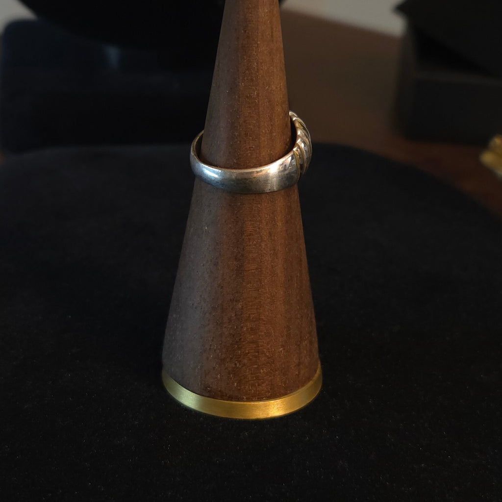 Vintage Size 7 Sterling Silver Two-Tone Ribbed Ring