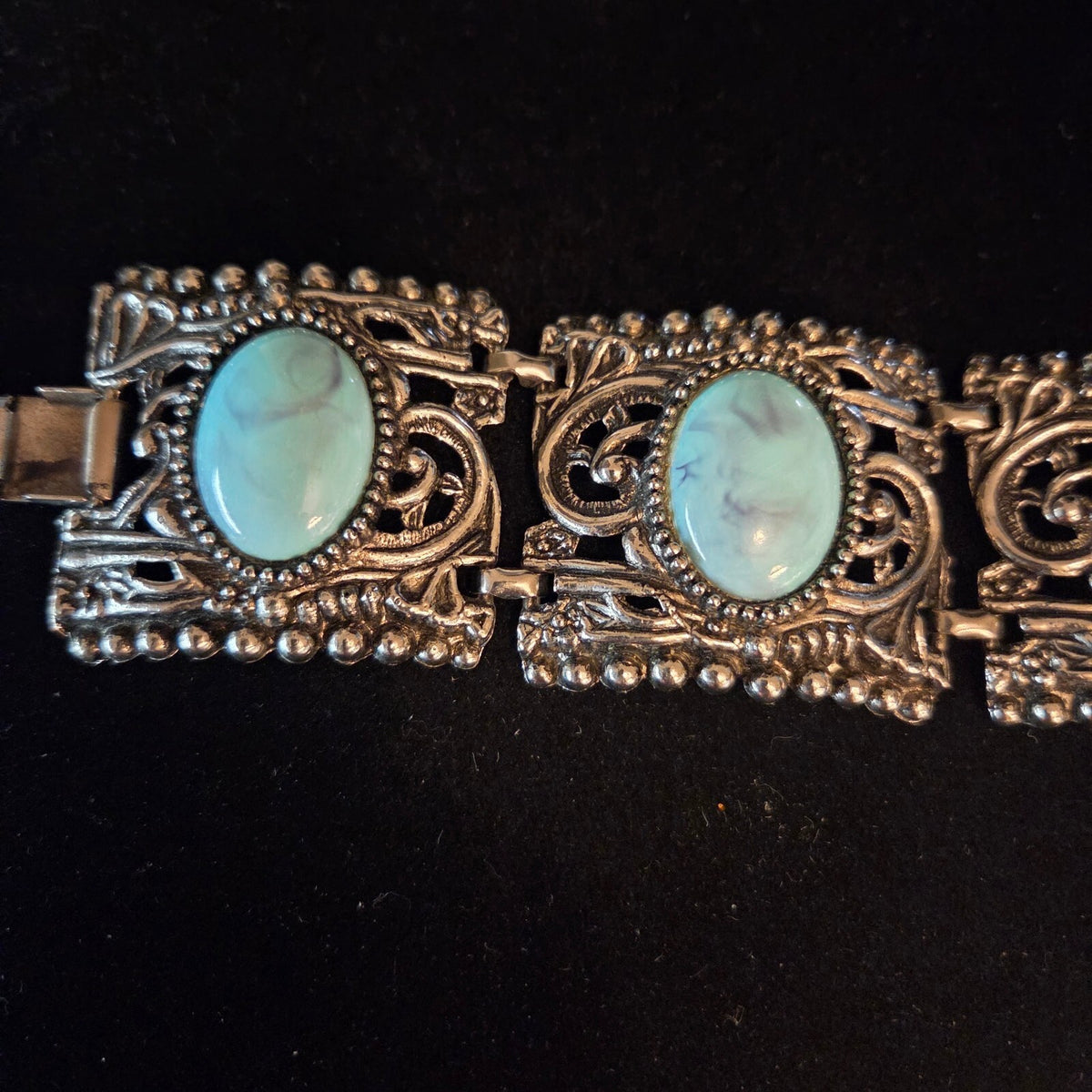 Vintage 7 1/2" Ornate Silver-Tone Turquoise Link Bracelet