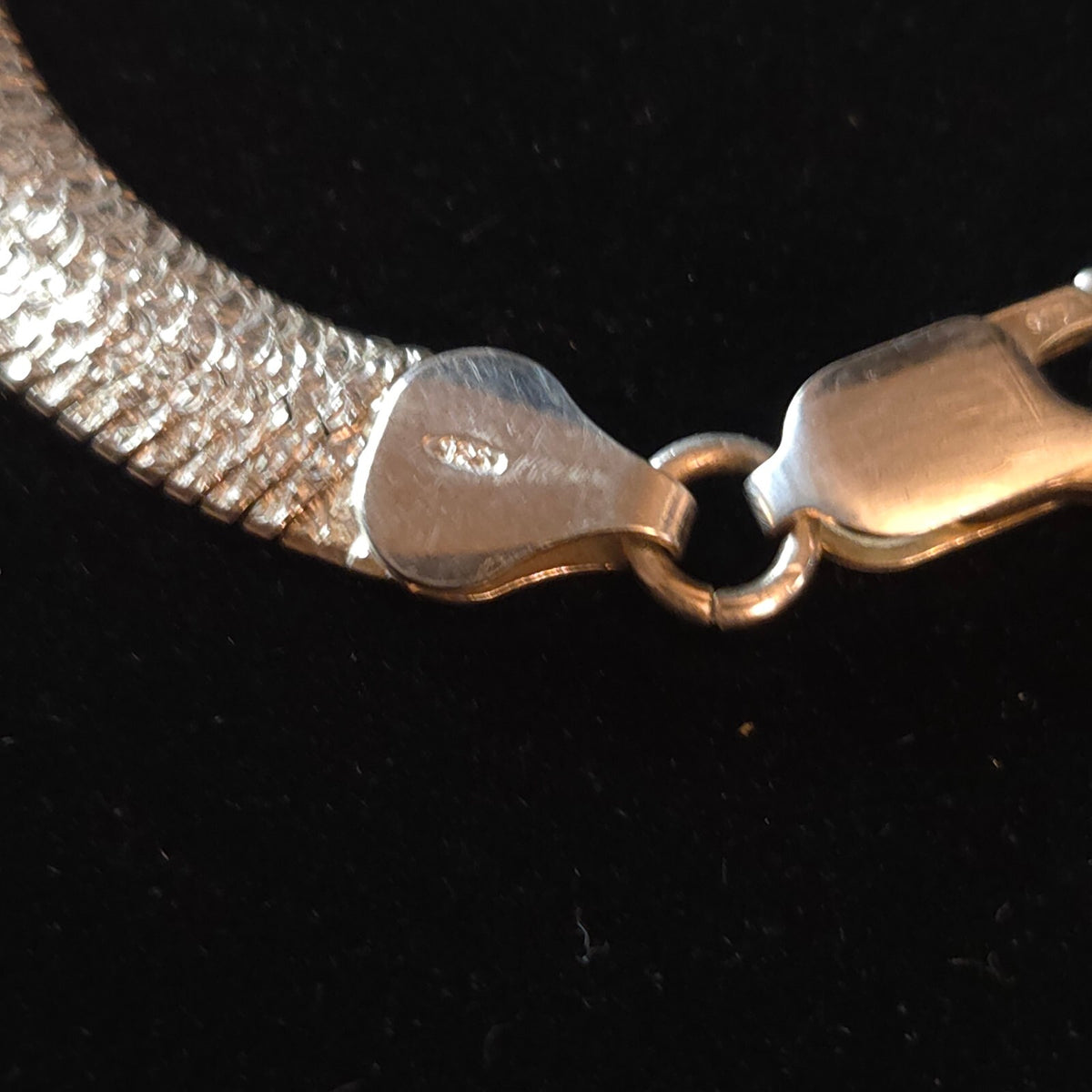 Vintage 7 1/4" Sterling Silver Textured Herringbone Bracelet