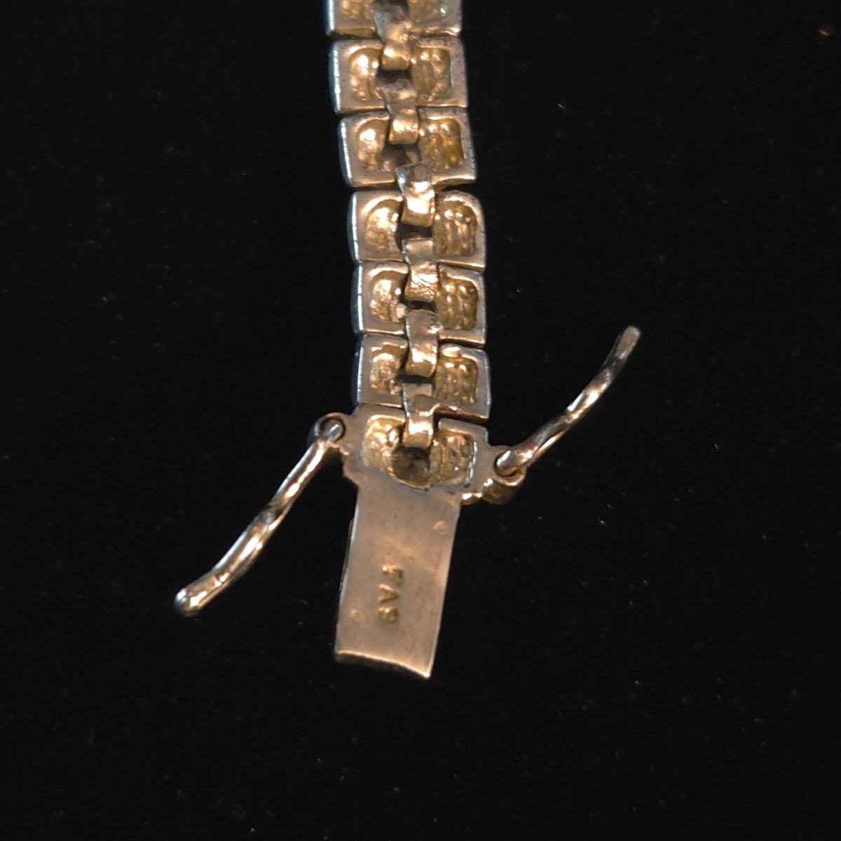 Vintage 7 1/2" Sterling Silver Tennis Bracelet