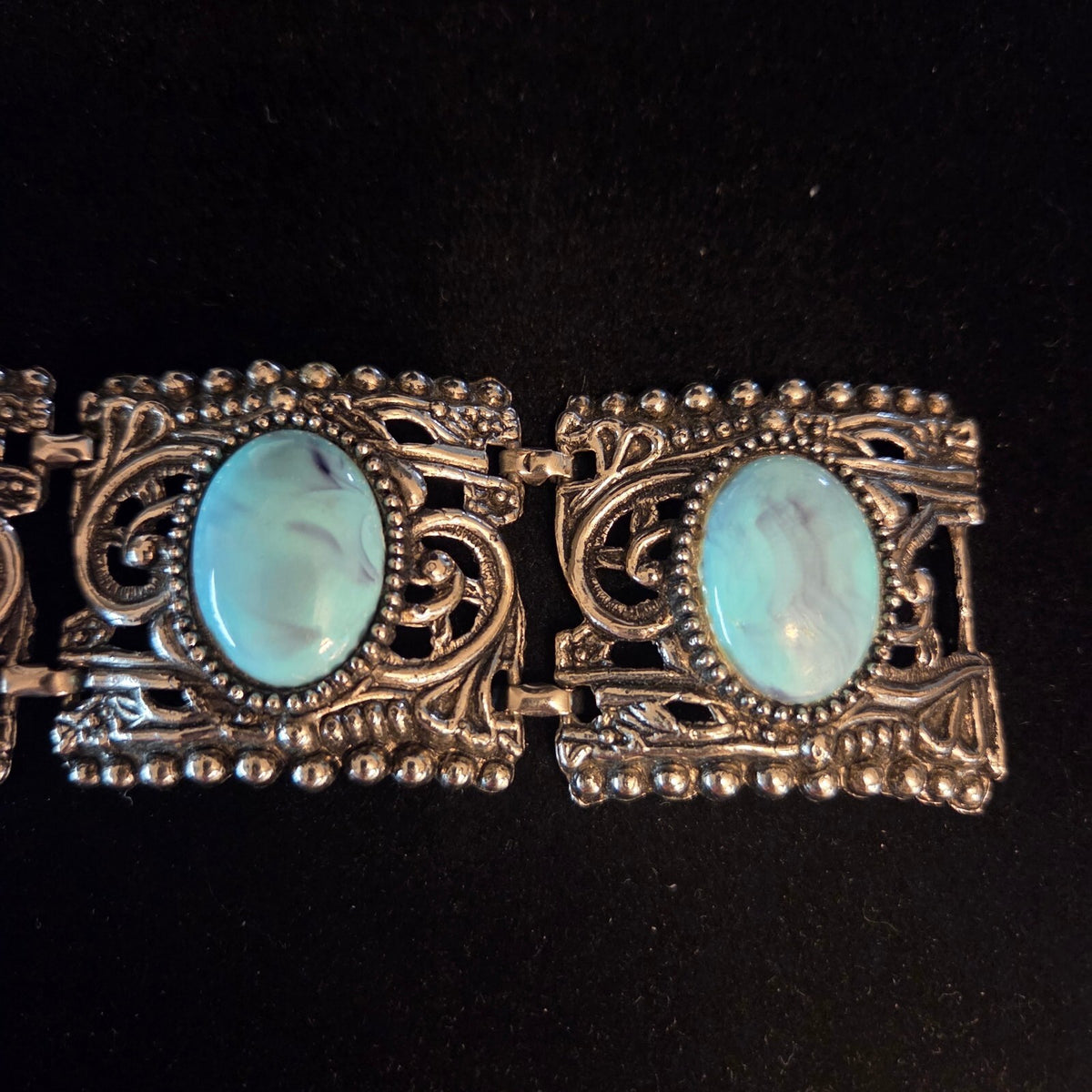 Vintage 7 1/2" Ornate Silver-Tone Turquoise Link Bracelet