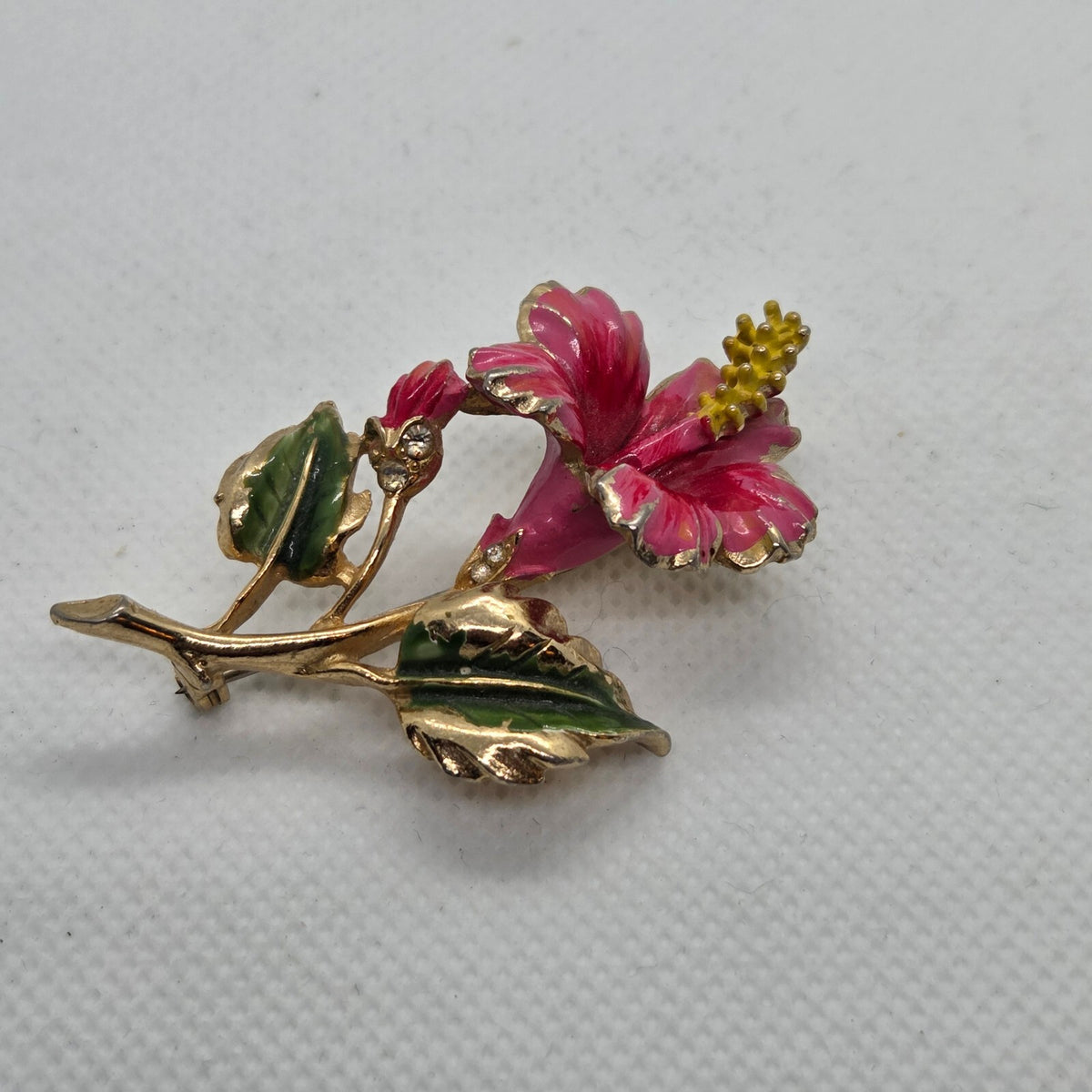 Vintage 1940s Coro Hibiscus Flower Brooch