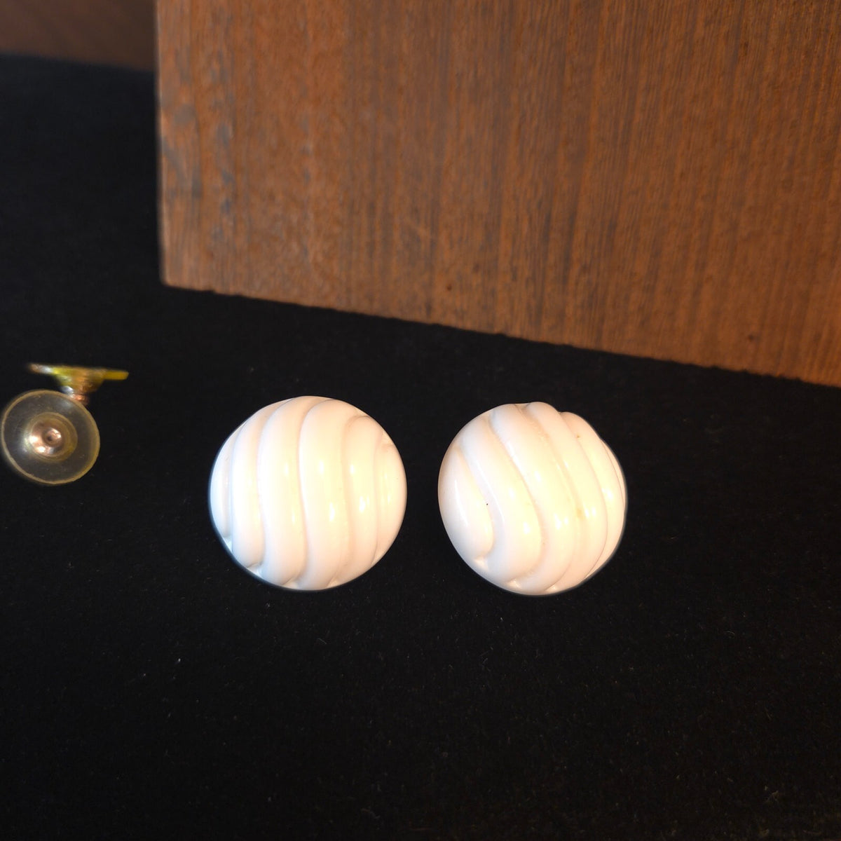 Montgomery Ward White Wave Earrings