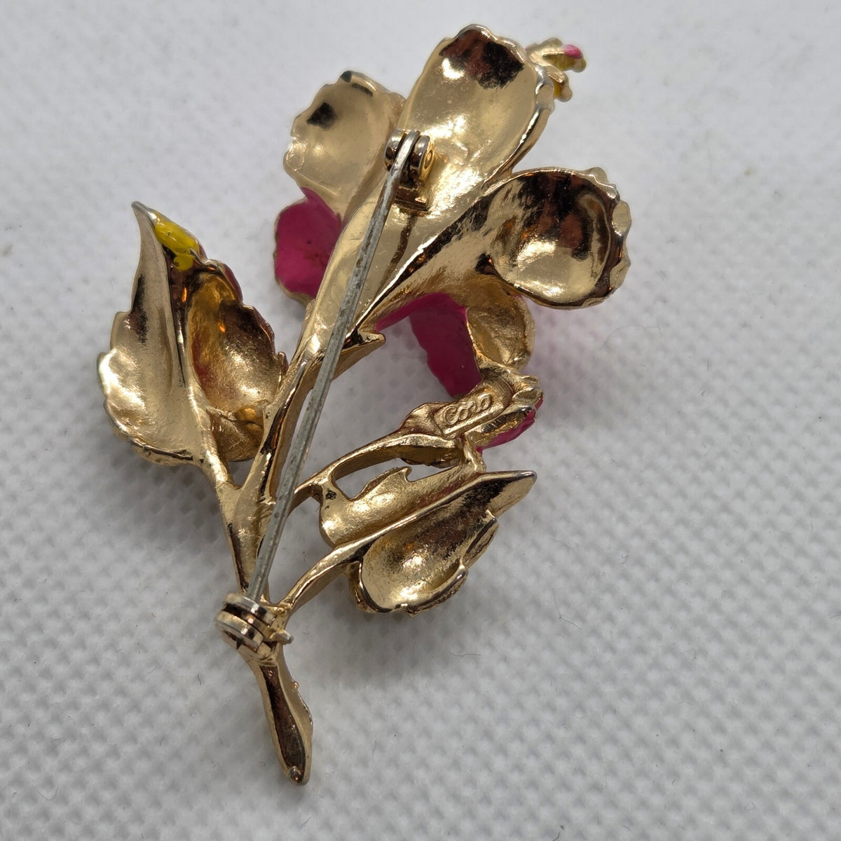 Vintage 1940s Coro Hibiscus Flower Brooch