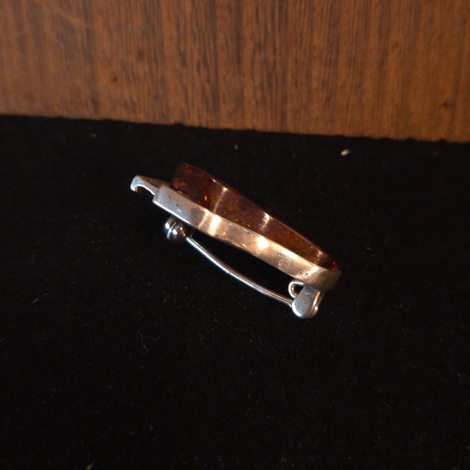 Valerio 888 Sterling Silver and Cognac Baltic Amber Grand Piano Pin