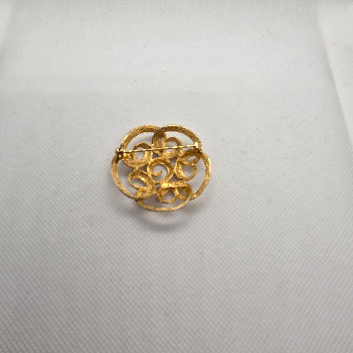 Vintage Sarah Coventry Gold-Tone Open Scroll Brooch