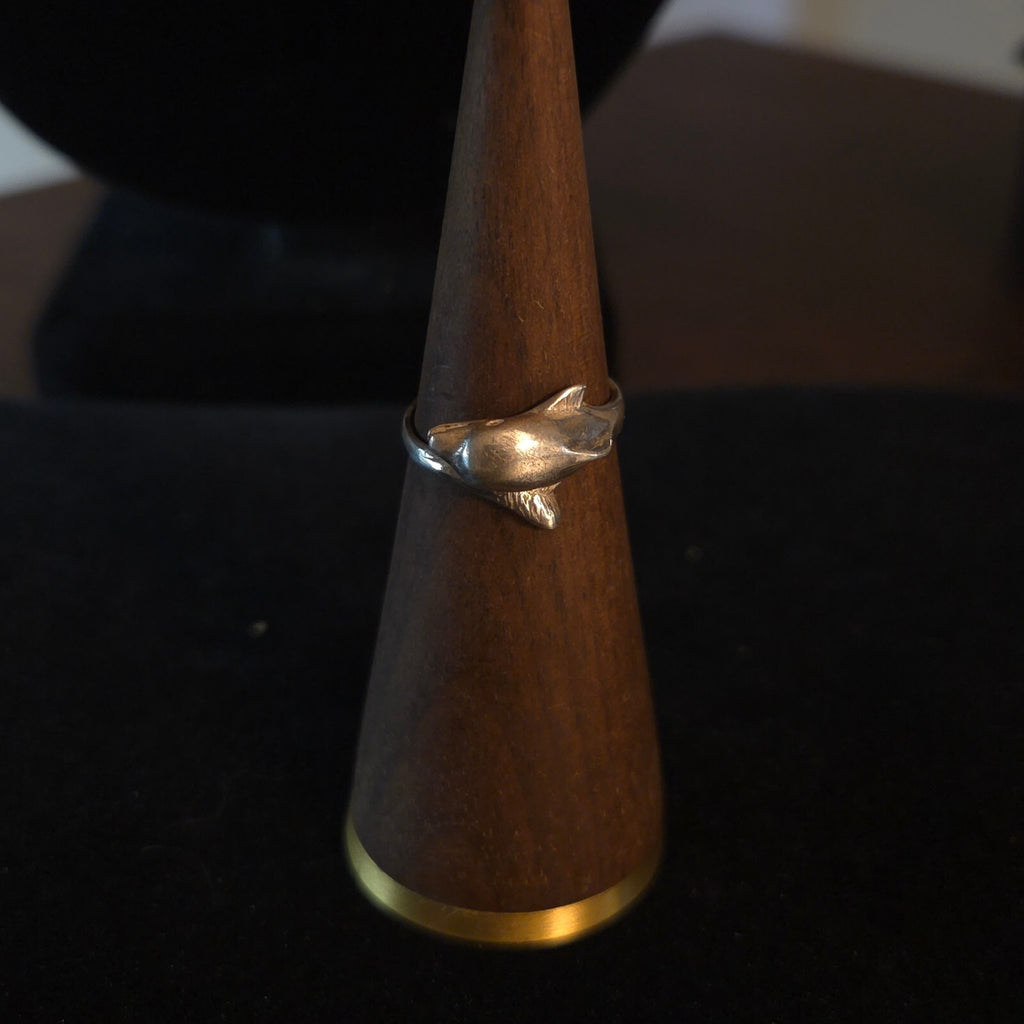 Vintage Size 6 Sterling Silver Dolphin Ring