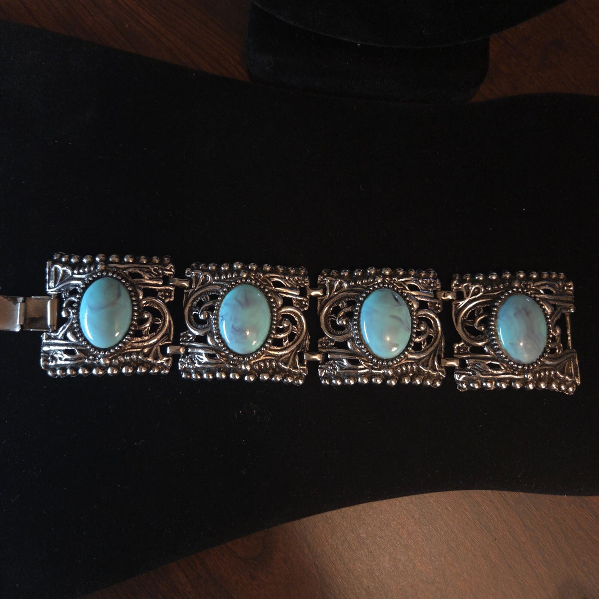 Vintage 7 1/2" Ornate Silver-Tone Turquoise Link Bracelet