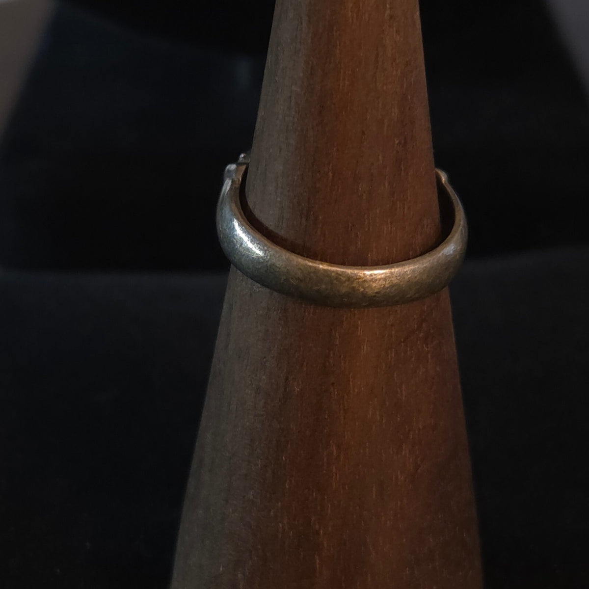 Vintage Art Deco Sterling Silver V-Shspe Marcasite Ring