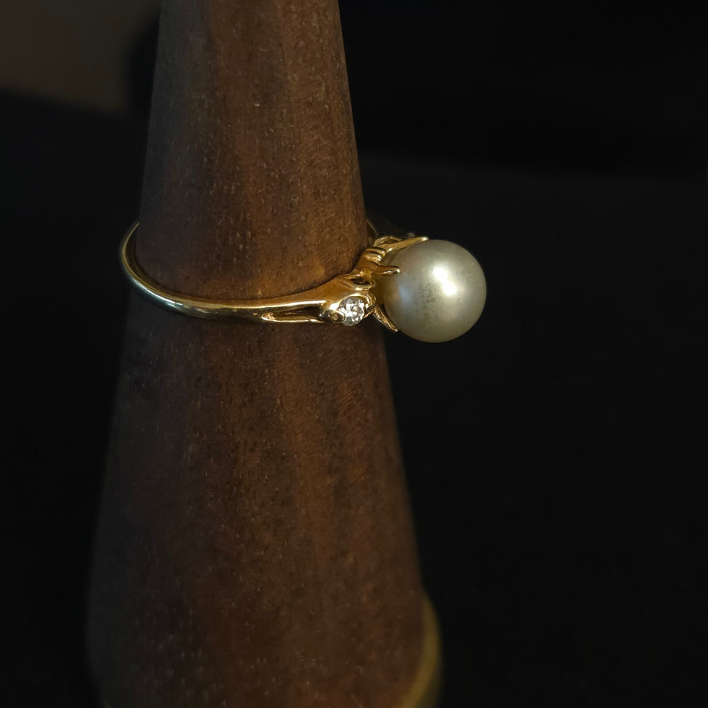 Vintage Size 7 10K Gold 6mm Pearl and CZ Ring