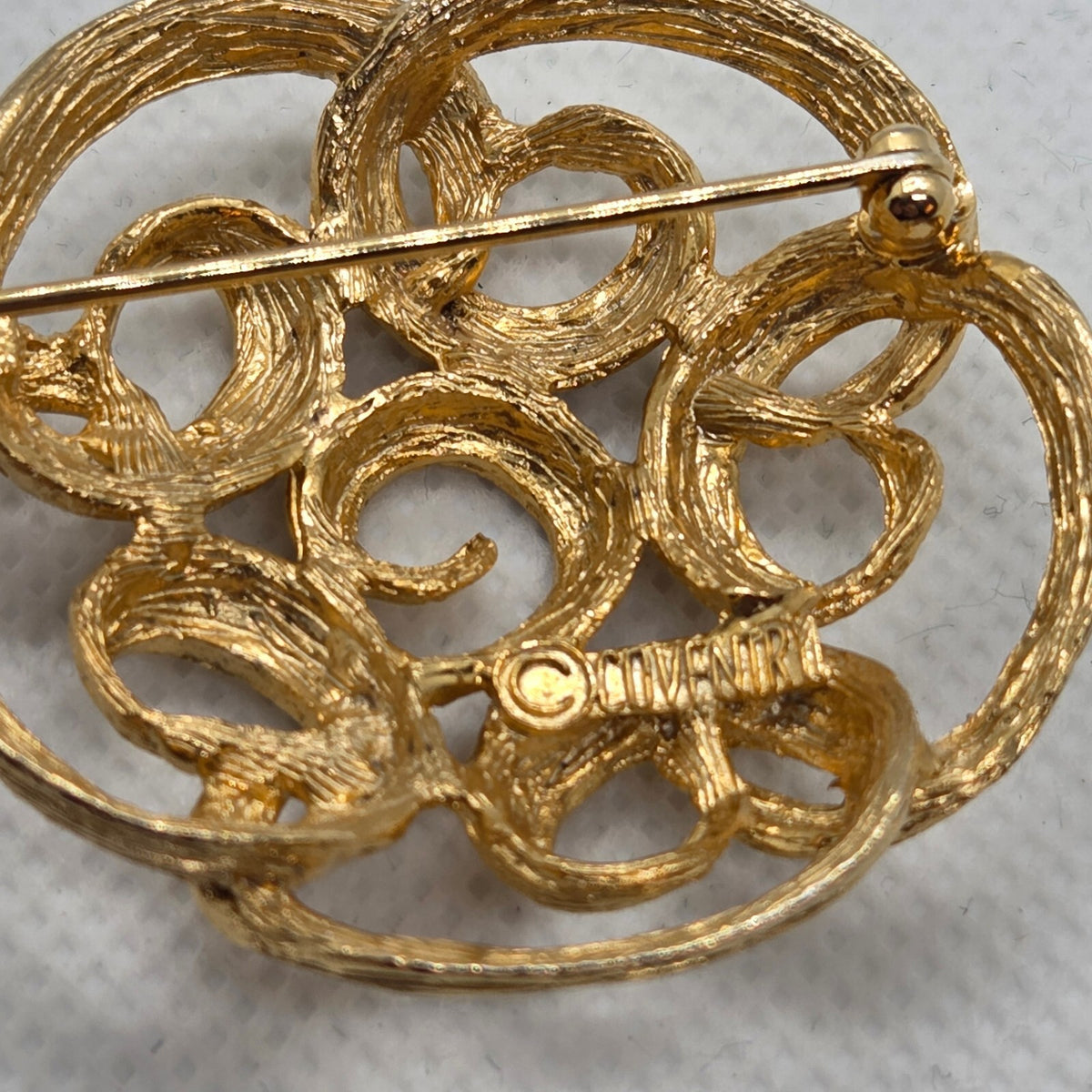 Vintage Sarah Coventry Gold-Tone Open Scroll Brooch
