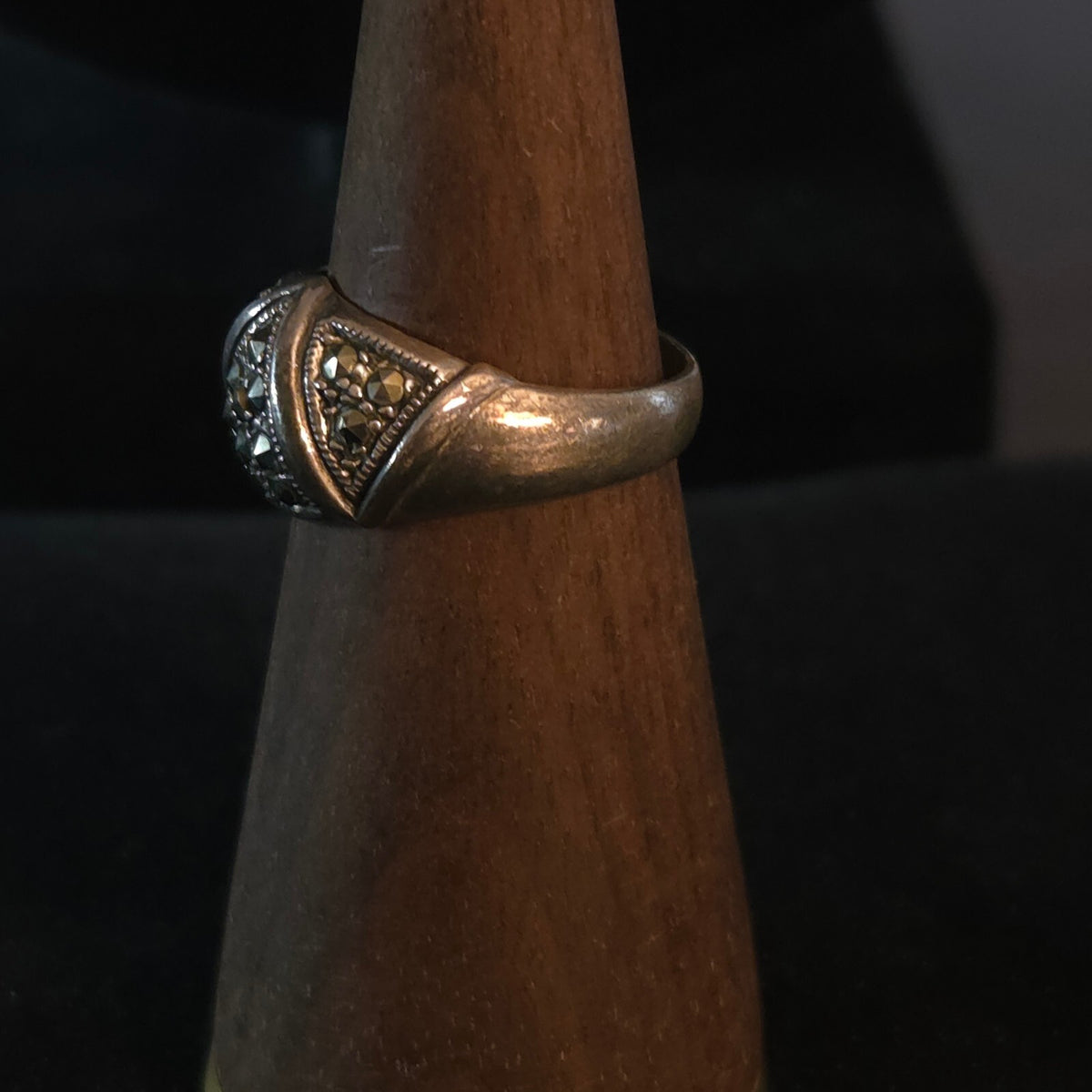 Vintage Art Deco Sterling Silver V-Shspe Marcasite Ring