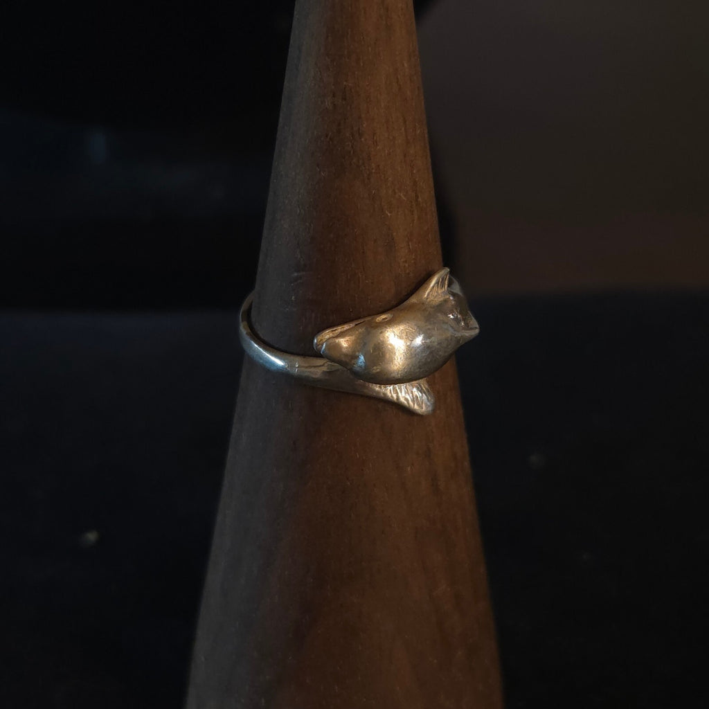 Vintage Size 6 Sterling Silver Dolphin Ring