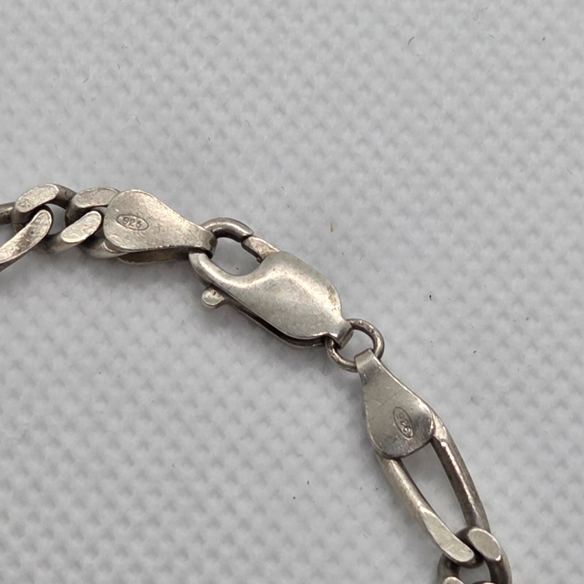 Vintage 7 3/4" Sterling Silver Figaro Link Chain Bracelet