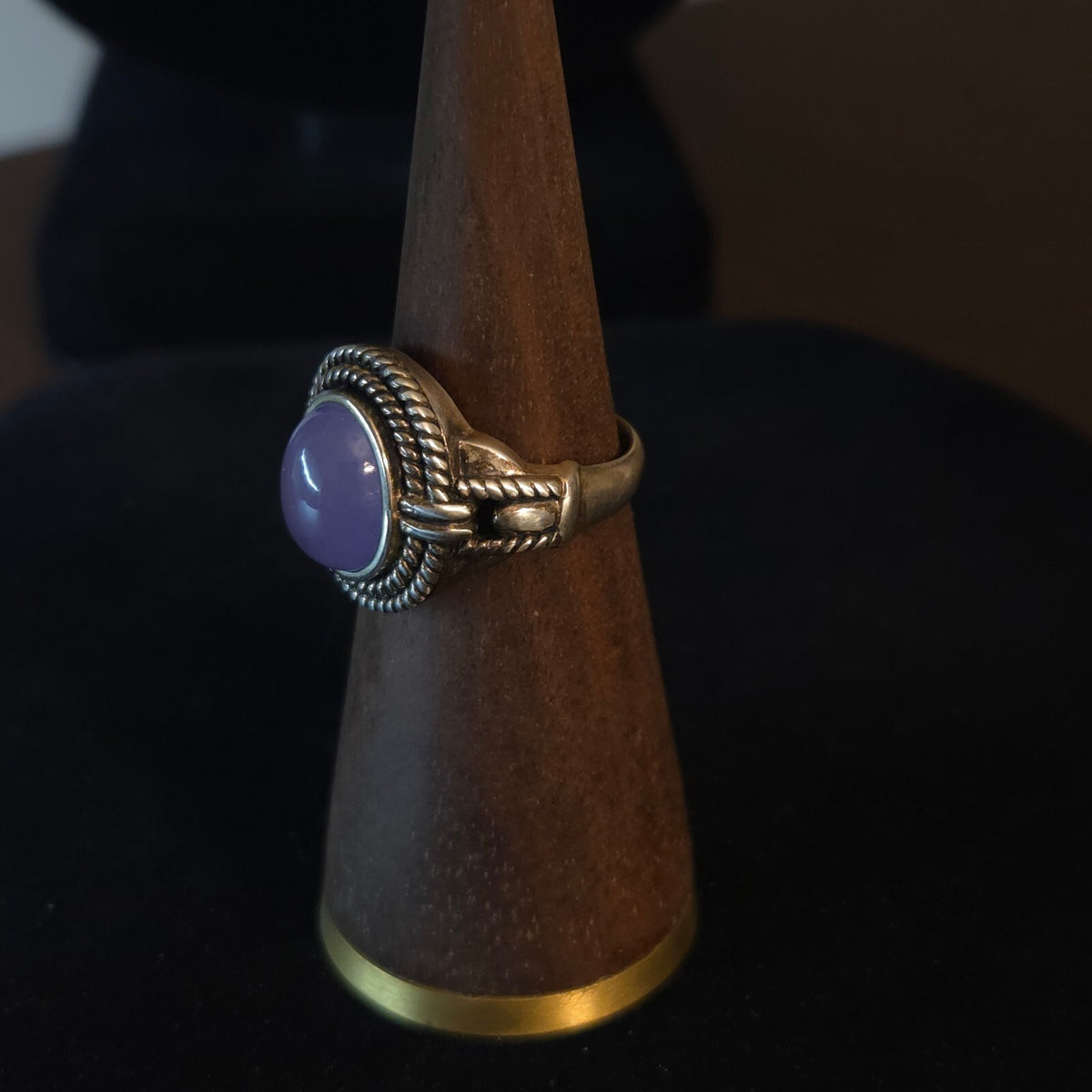 Vintage Size 8 Sterling Silver Lavender Jadeite Stone Ring