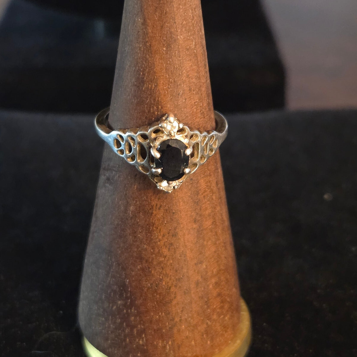 Vintage Size 8 Sterling Silver with Black Oval Sapphire Ring
