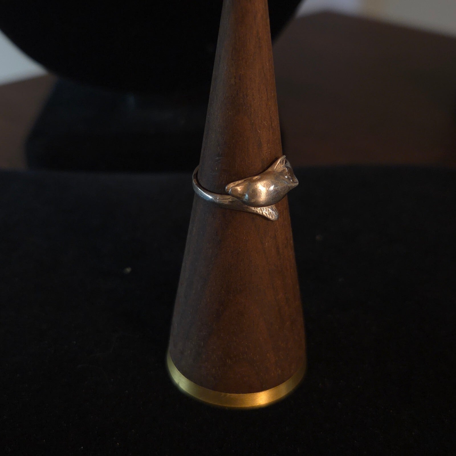 Vintage Size 6 Sterling Silver Dolphin Ring