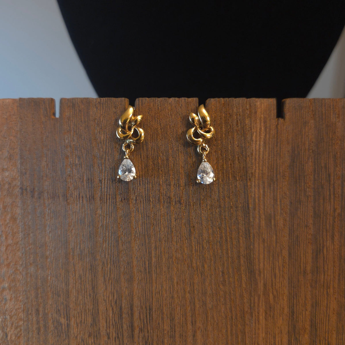 Vintage 14KT Plated Pear-Shaped Teardrop Earrings
