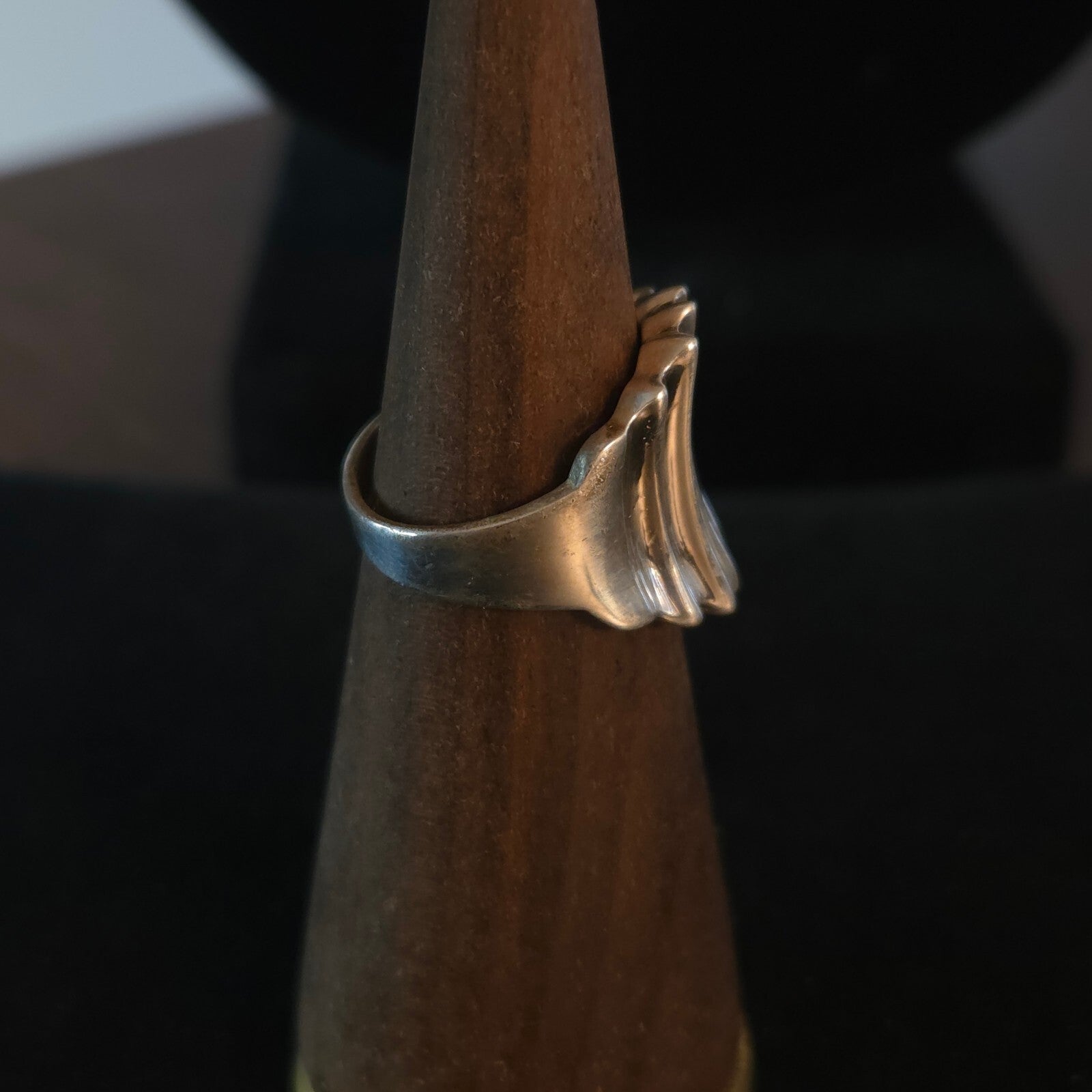 Vintage Size 7 Sterling Silver Ribbed Fluted Edge Ring